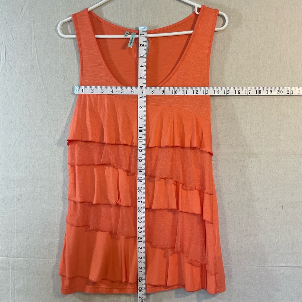 Maurice’s women’s top with full ruffle front, medium A++++